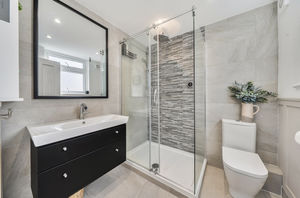 En suite- click for photo gallery